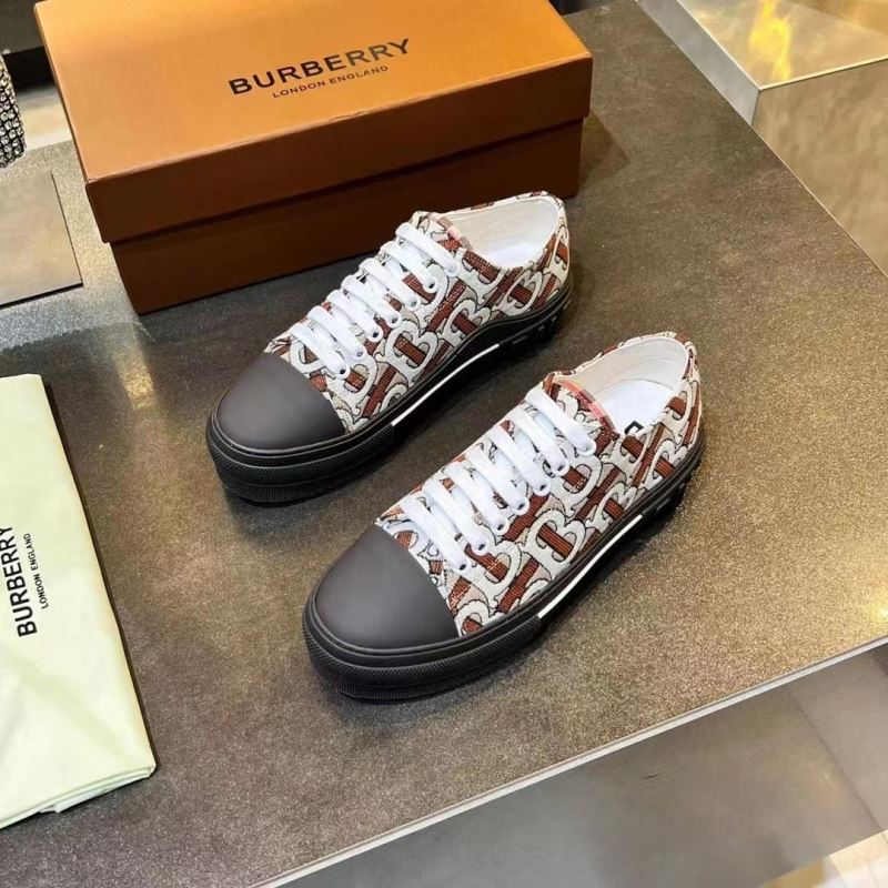 Burberry Low Shoes